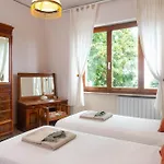 Apartamento La Duchessa Di Volterra, 2 Min Walk From The Historic Town, With Private Parking