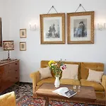 La Duchessa Di Volterra, 2 Min Walk From The Historic Town, With Private Parking Volterra