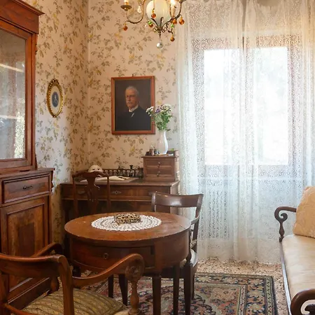 La Duchessa Di Volterra, 2 Min Walk From The Historic Town, With Private Parking Volterra