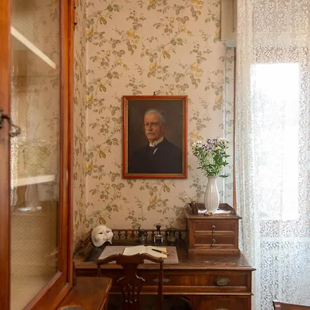 La Duchessa Di Volterra, 2 Min Walk From The Historic Town, With Private Parking *
